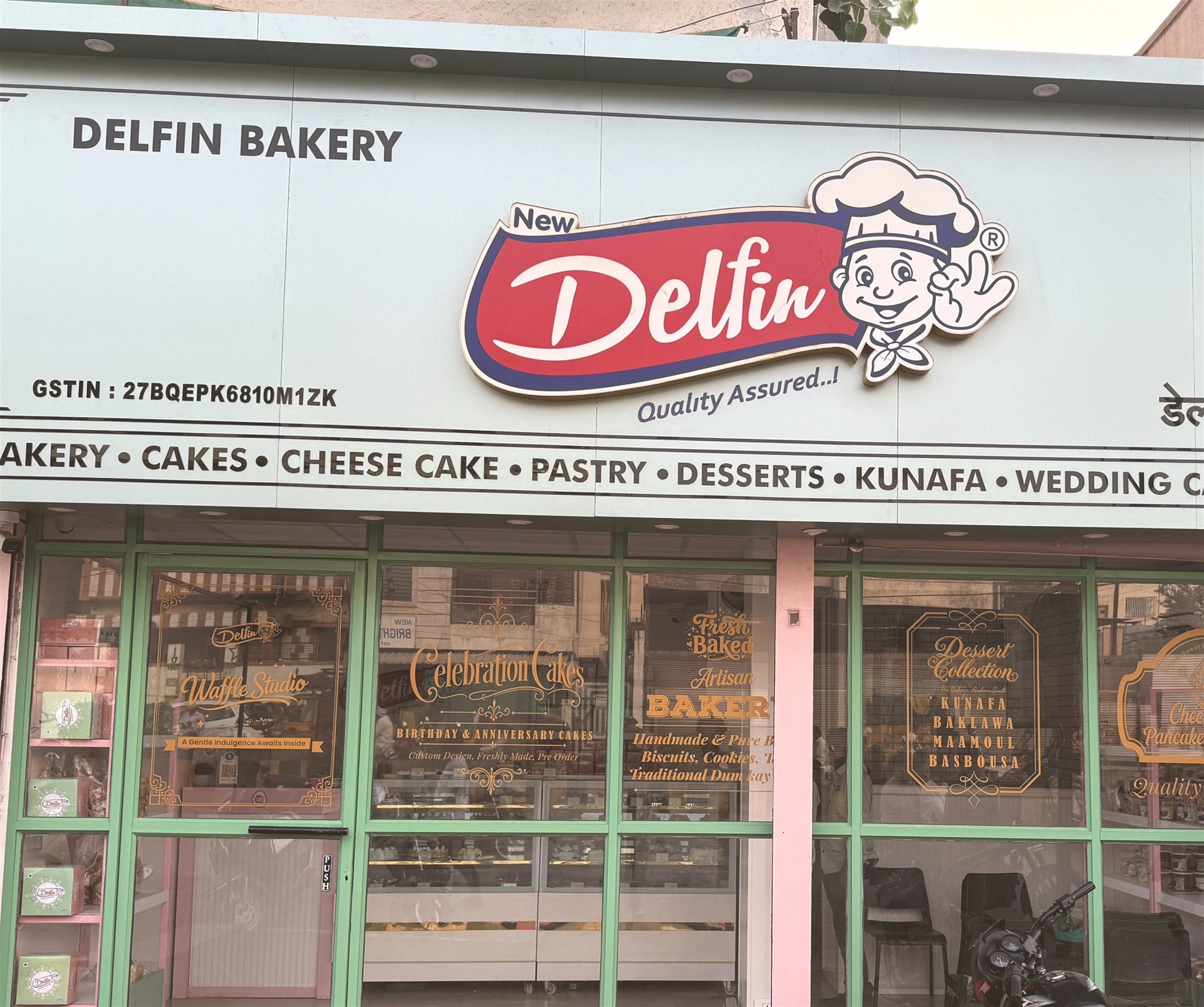 Delfin Instagram post branch interior